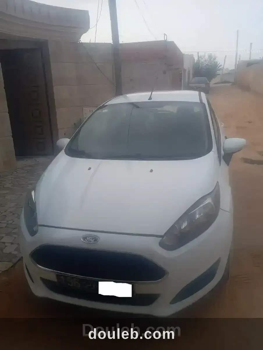 Voiture 1ère main - Miniature 3