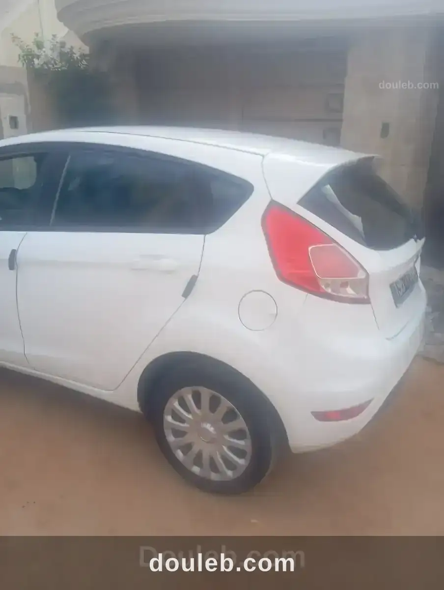 Voiture 1ère main - Miniature 5