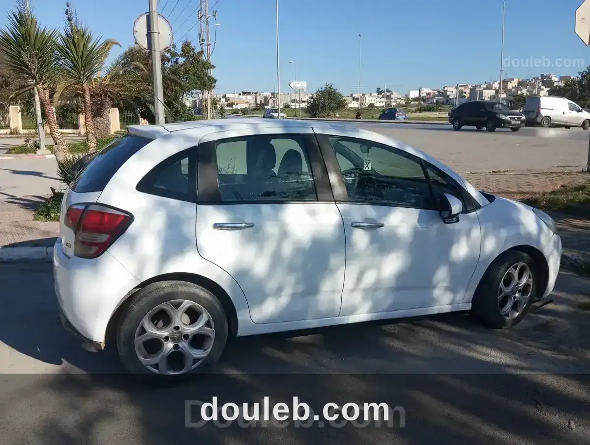 Citroen c3 2014 124000 km - Miniature 4