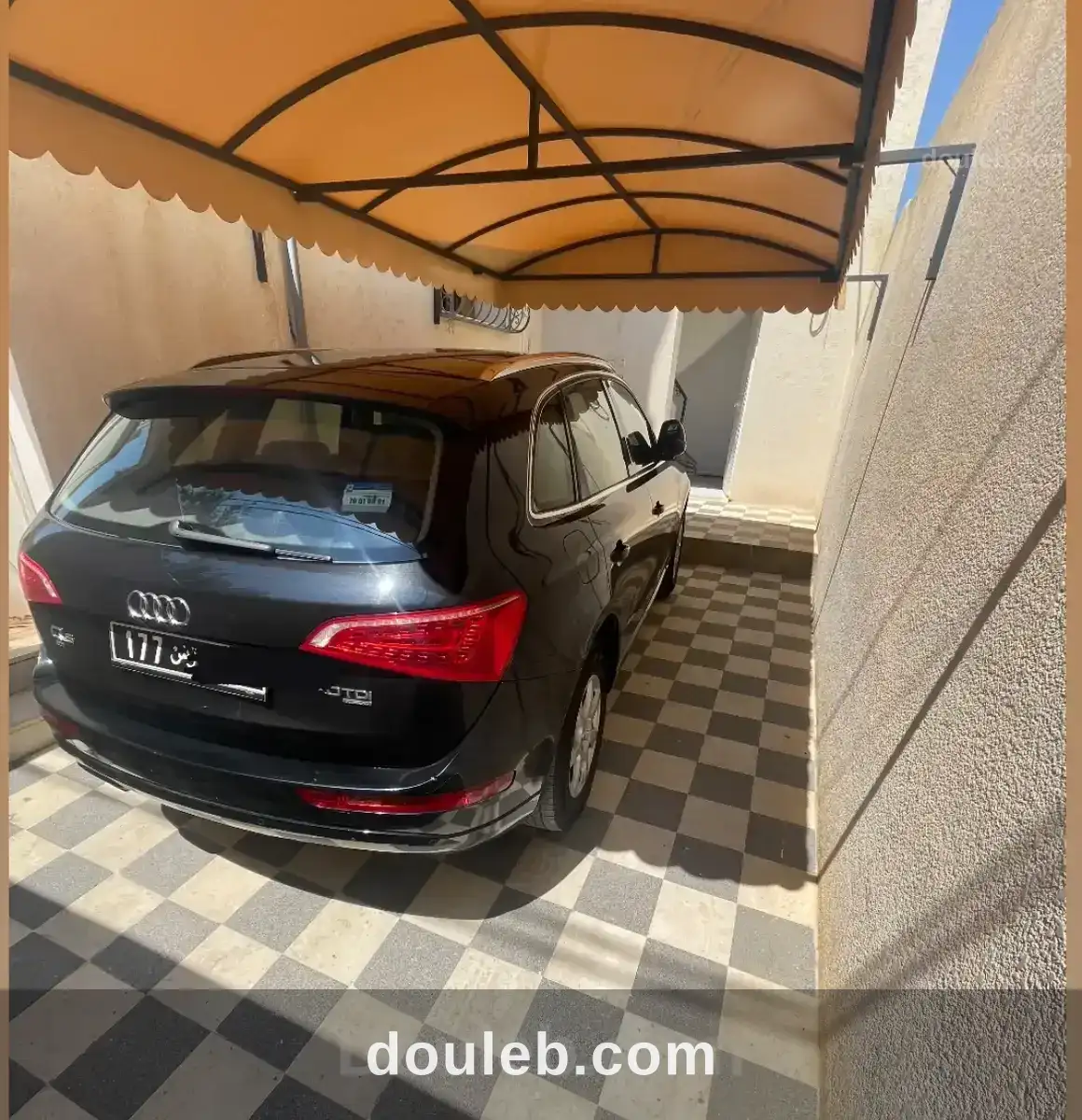 Audi q5 quattro 2l diesel 2010 boite auto - Miniature 3