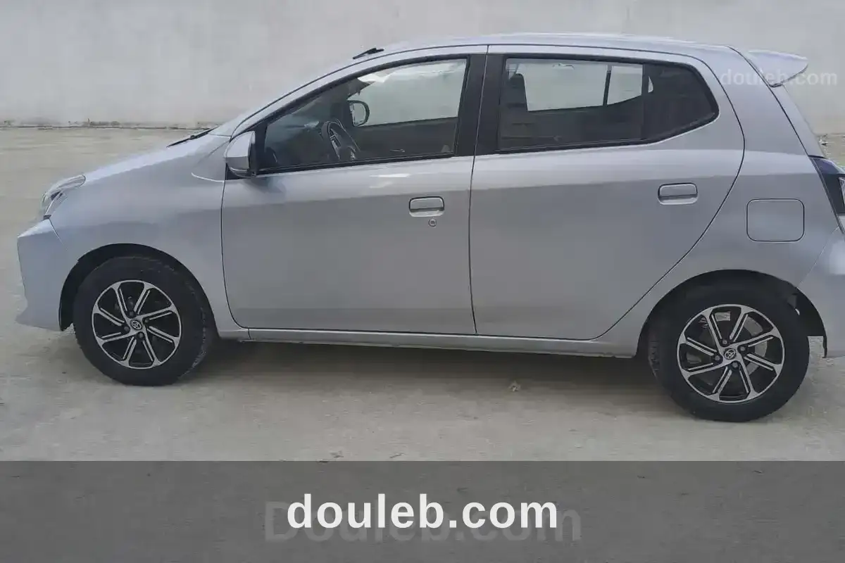 Toyota agya en tres bon etat - Miniature 3