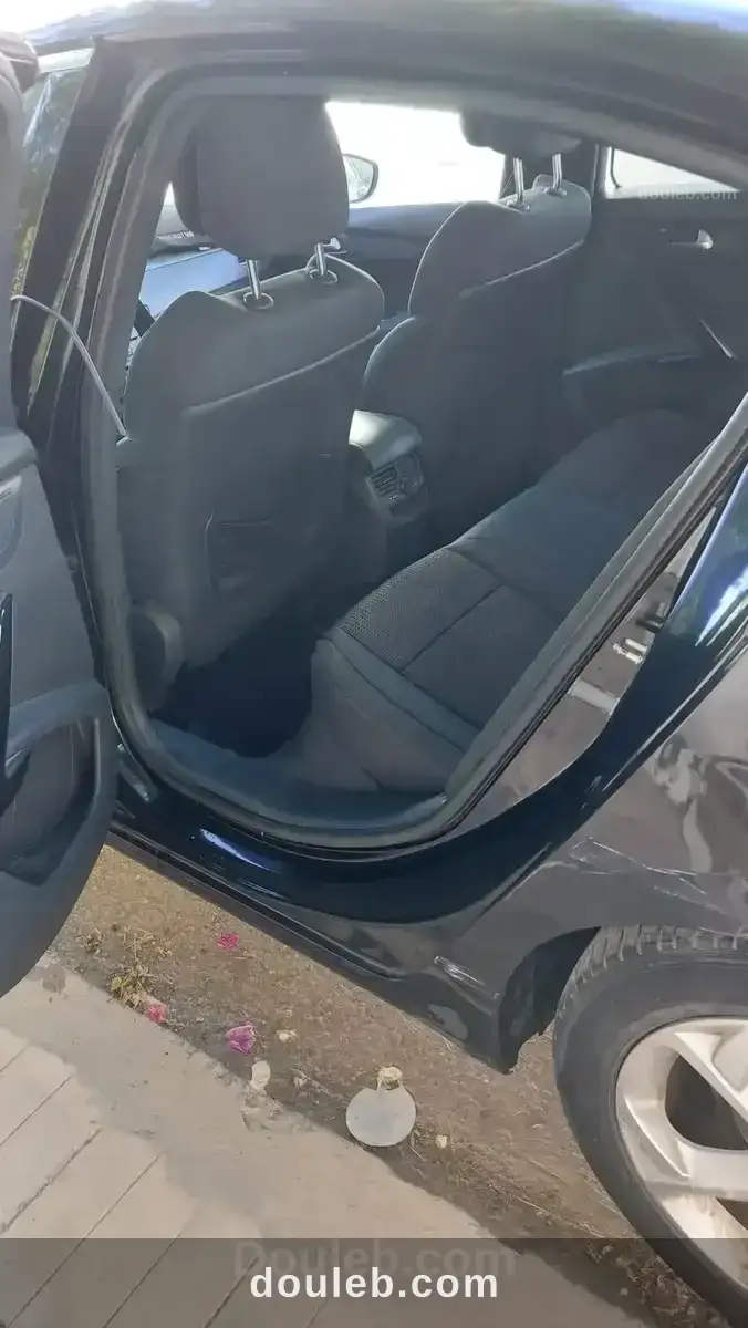 Peugeot 508 - Miniature 4