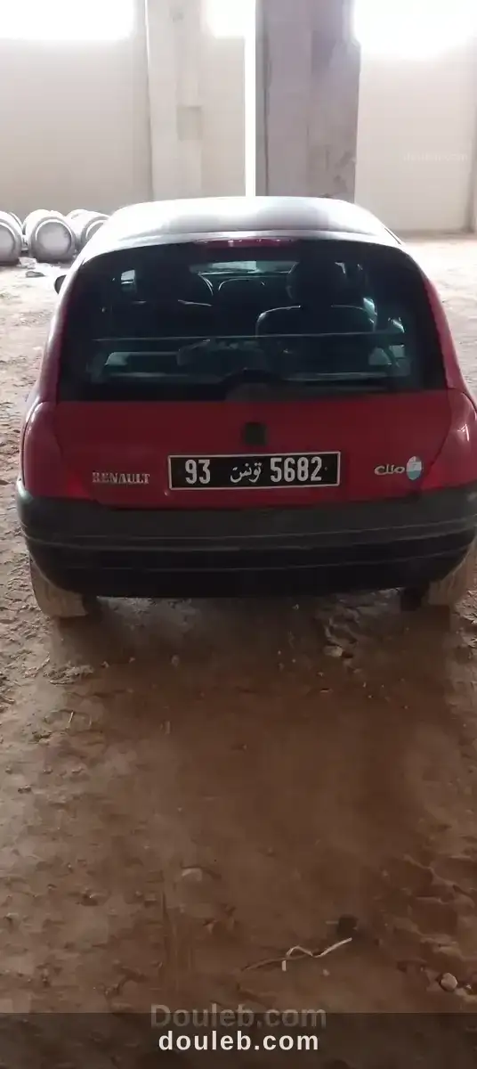 Clio bombé - Miniature 2