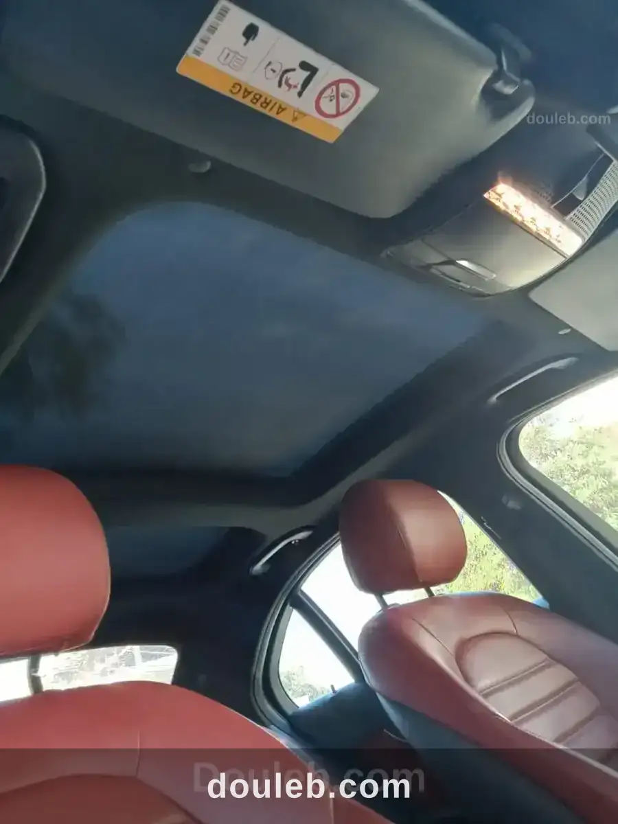 Mercedes c200 - Miniature 5