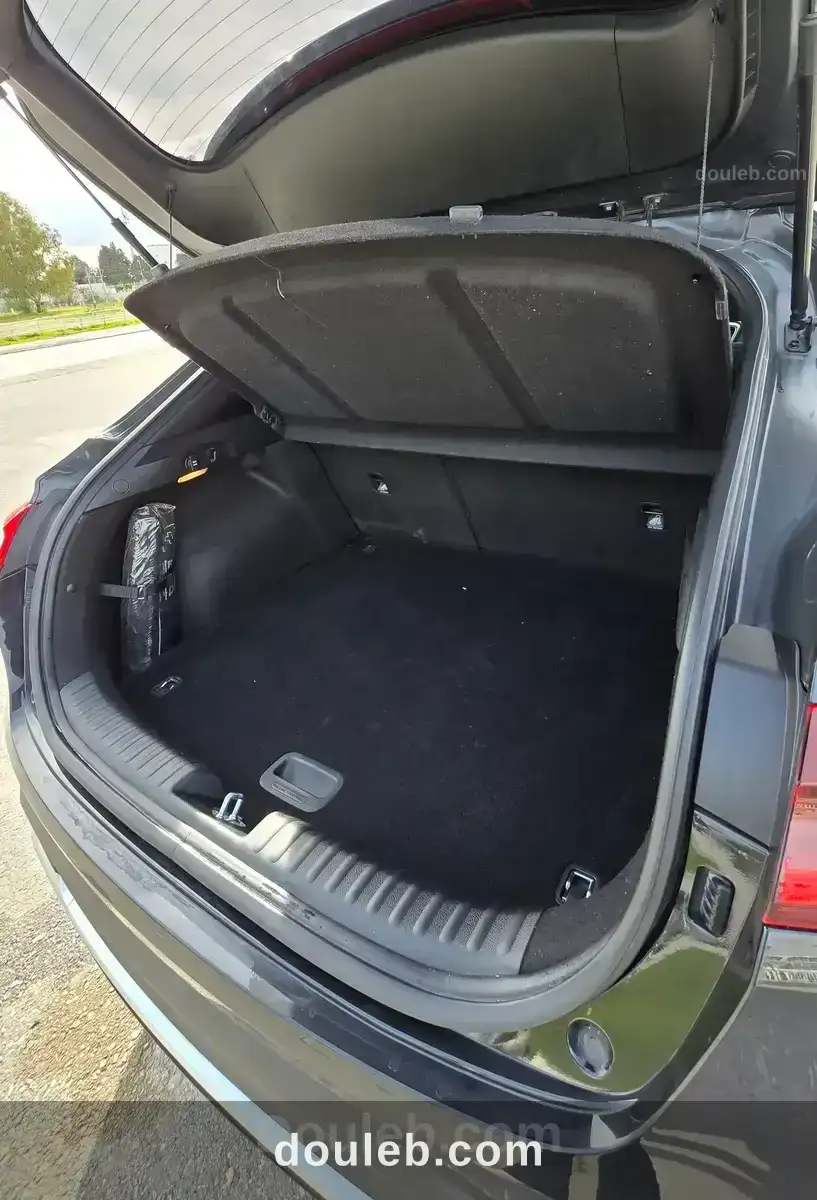 Voiture kia xceed - Miniature 5