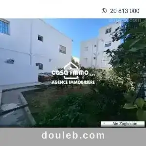 A petite immeuble a ain zaghouen à Tunis