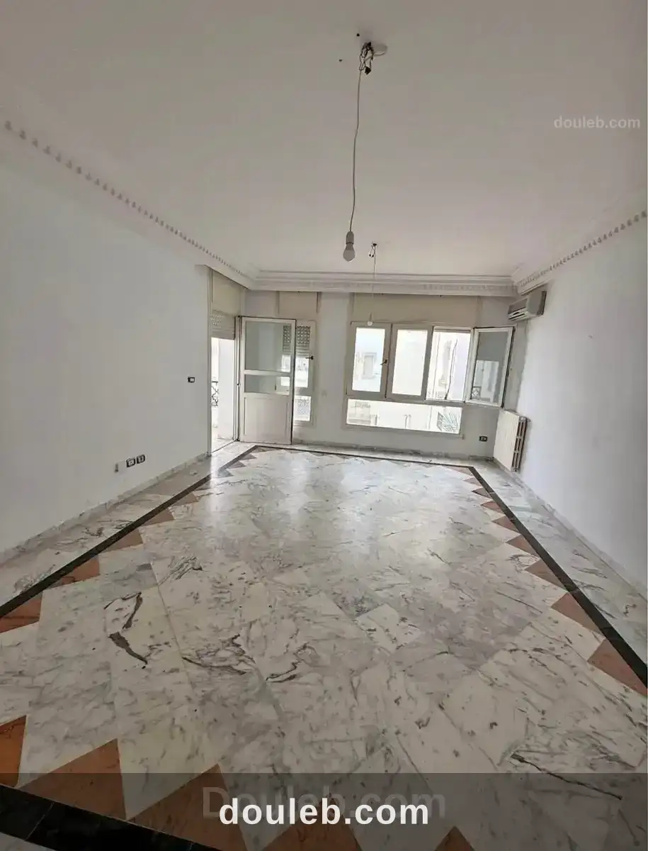 S2 1200d ennasr 2 à Tunis