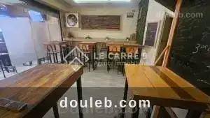Un fc d'une cafétéria à cité les palmeraies à Tunis