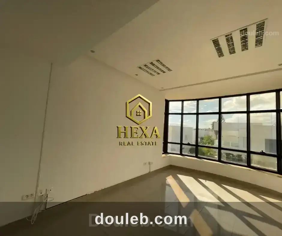 Appartement s5 au lac 2 à usage bureautique à Tunis