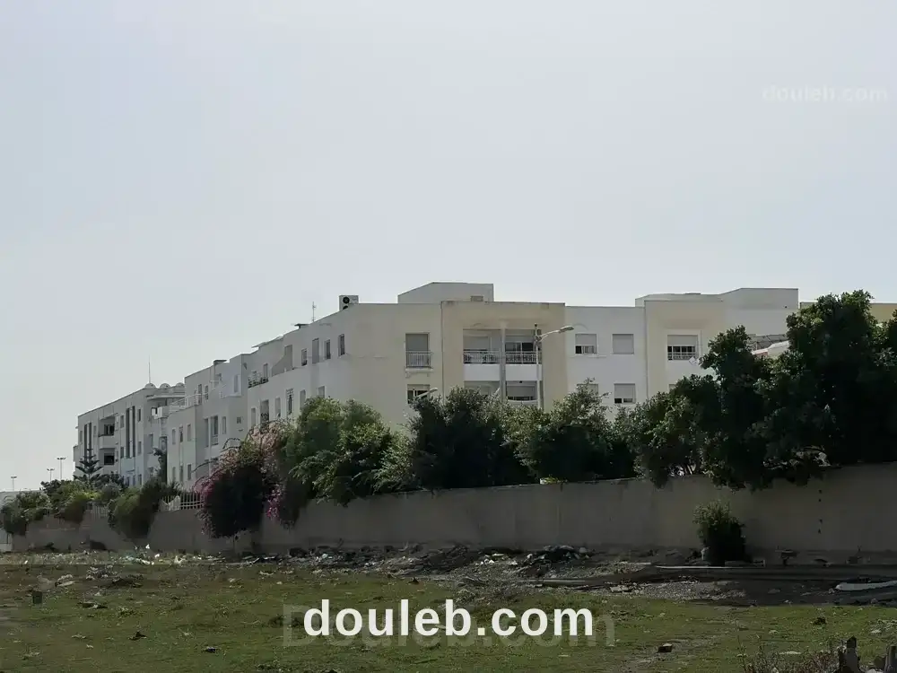 Affaire de 1000 mètre carré à Tunis