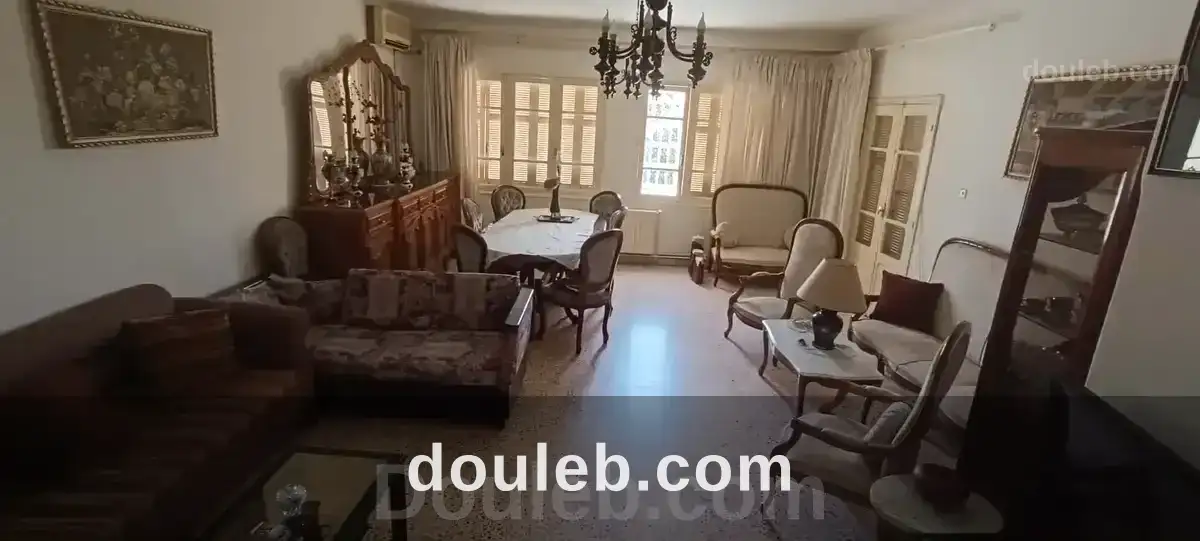 Spacieux etage de villa mutuelleville à Tunis
