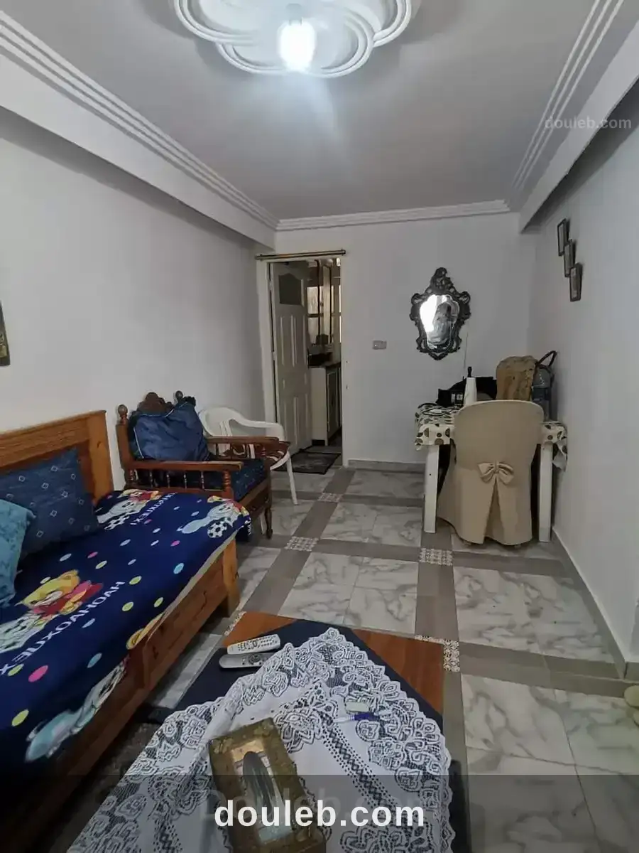 Studio semi meublé a hammam lif à Tunis