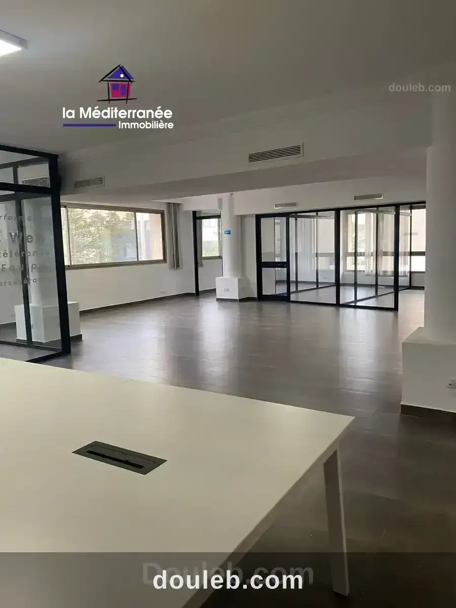 Openspace de 300m2 au lac 2 à Tunis