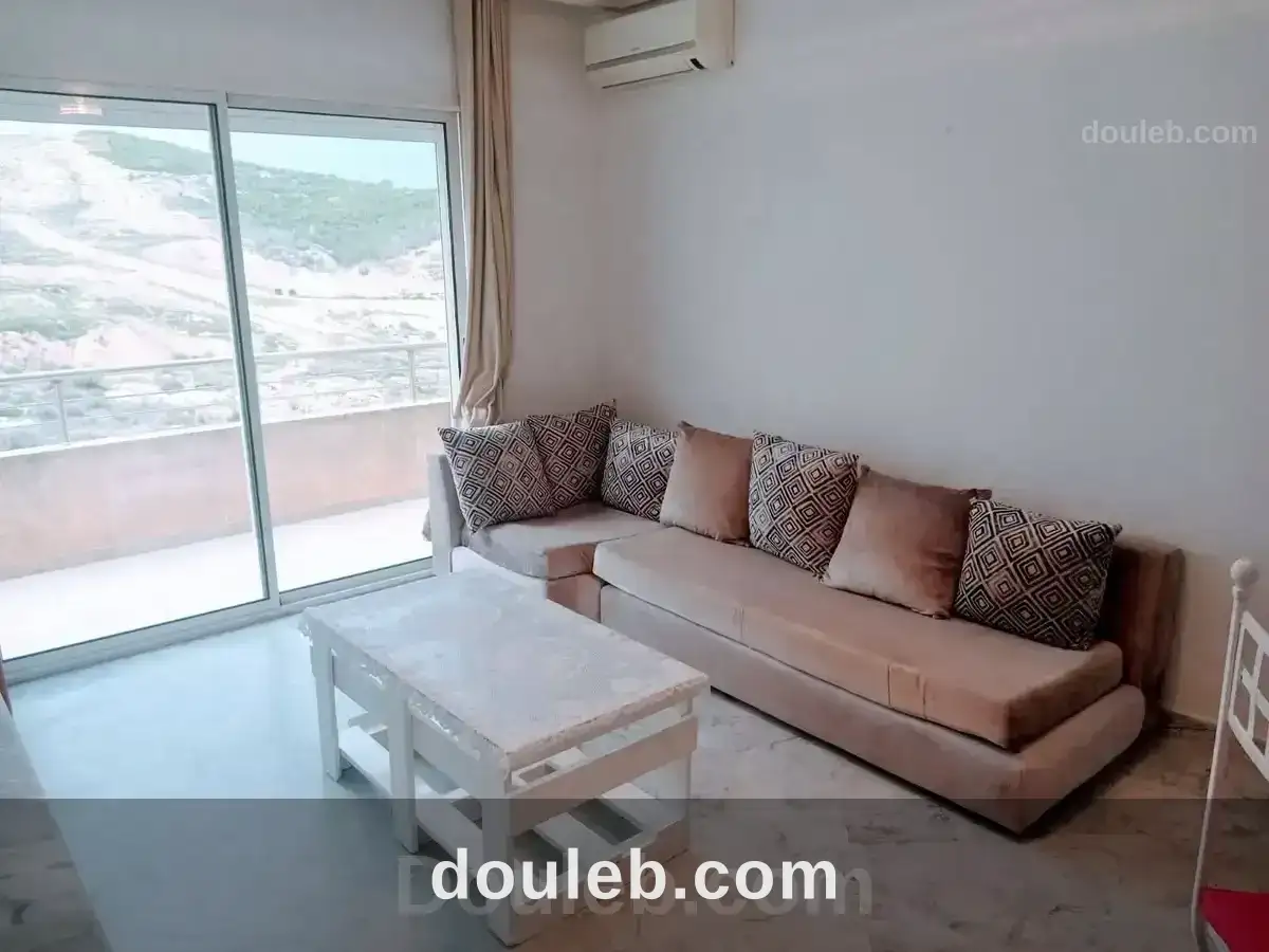 S1 haut standing meublé ennasr près slim school à Tunis