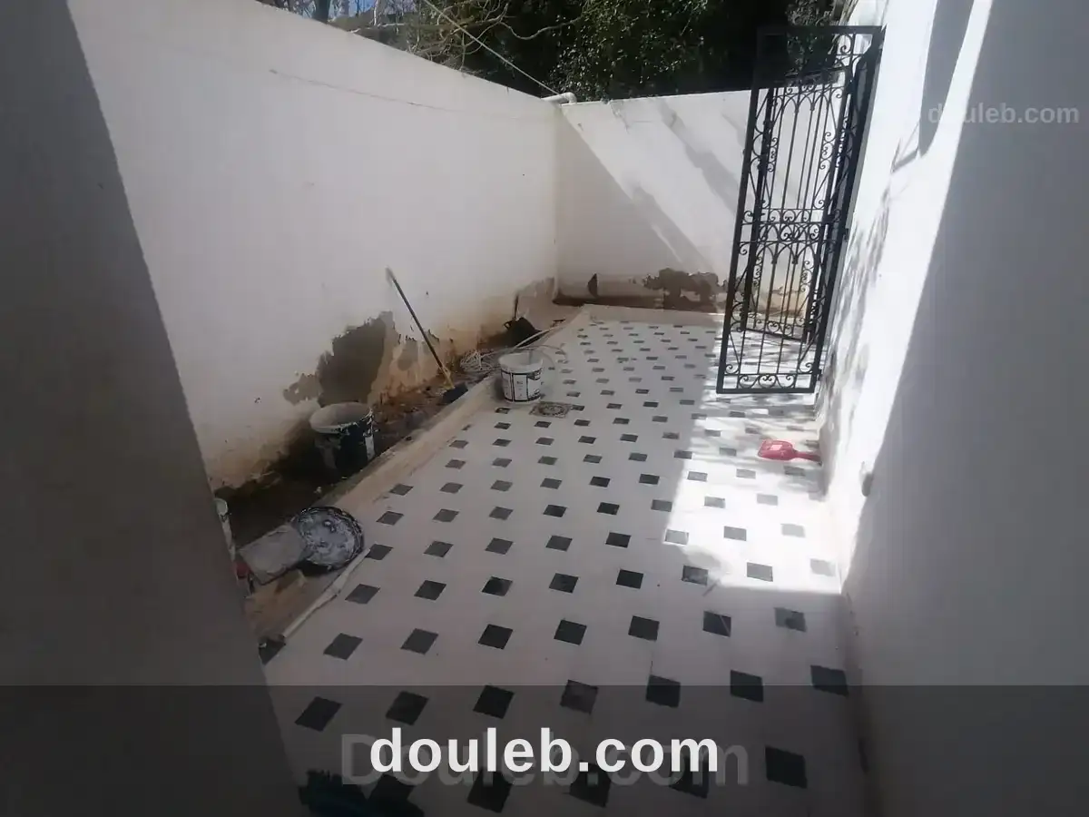 Un bureau en h3 à la marsa sidi abdelaziz à Tunis