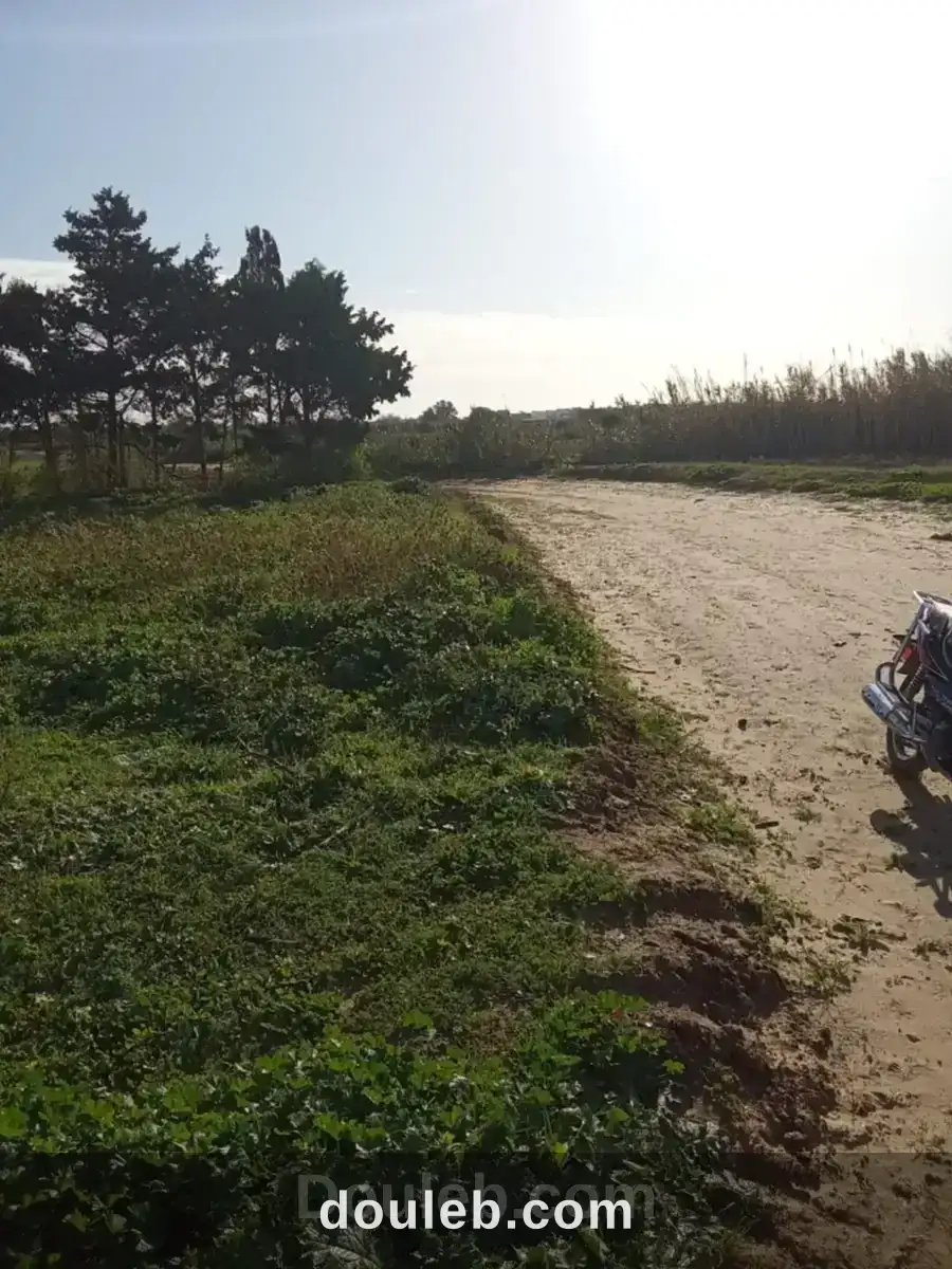 2000m2 pres de la plage seuelement a 100mdt à Tunis