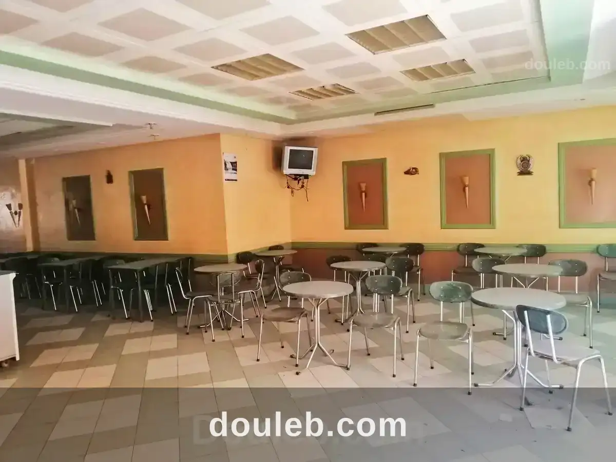 Local à montplaisir à Tunis