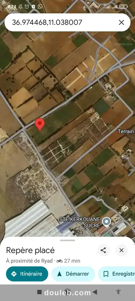 Terrain à deux face dar allouch à Tunis