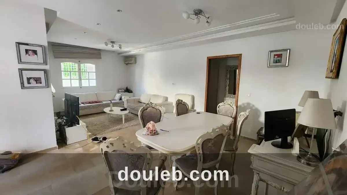 Villa plus trois appartements à l'aouina à Tunis