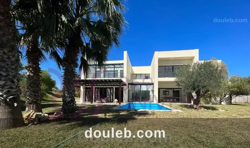 Villa s4 avec piscine a gammarth ref rh014 à Tunis