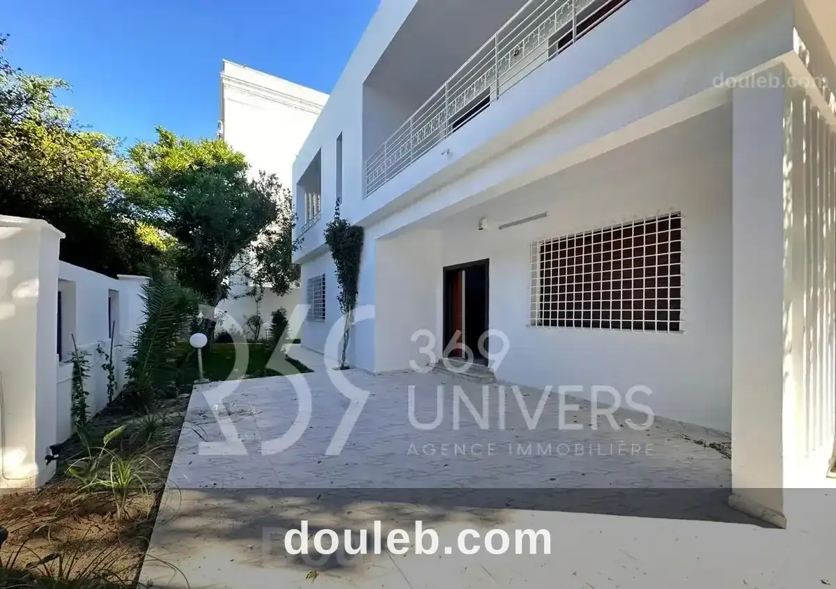 Villa avec jardin à la marsa ref rh133 à Tunis