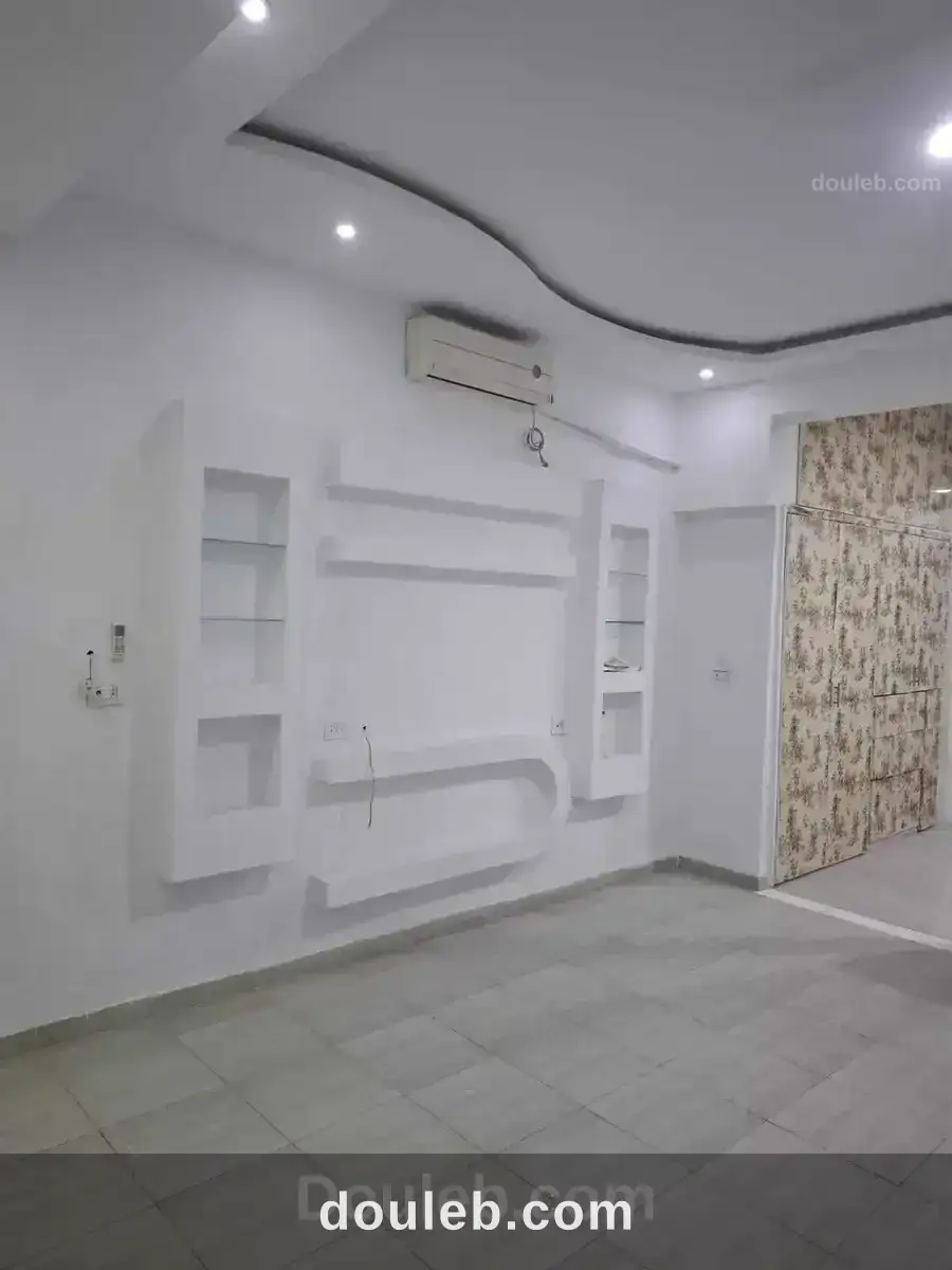 Cv rue iran vnt s3 rénové à Tunis