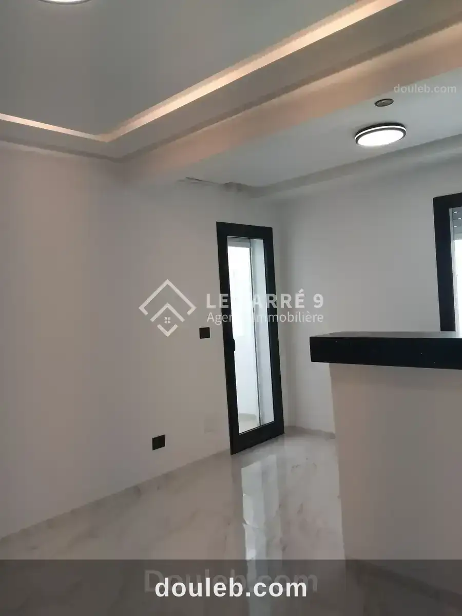 Un s1 neuf à cité les palmeraies à Tunis