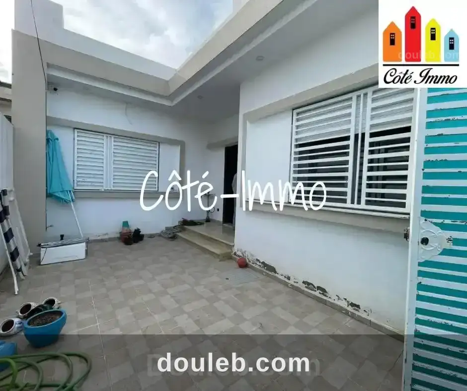 Villa rades s3 à Tunis