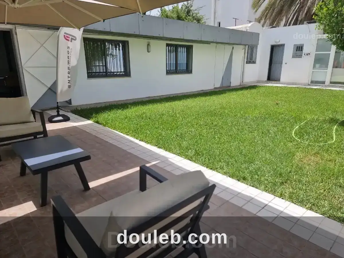 Immeuble meublé à usage professionnel au menzah 1 à Tunis