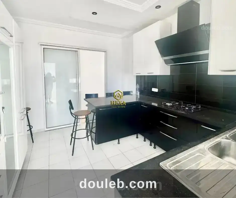 Etage de villa s4 à la marsa à Tunis