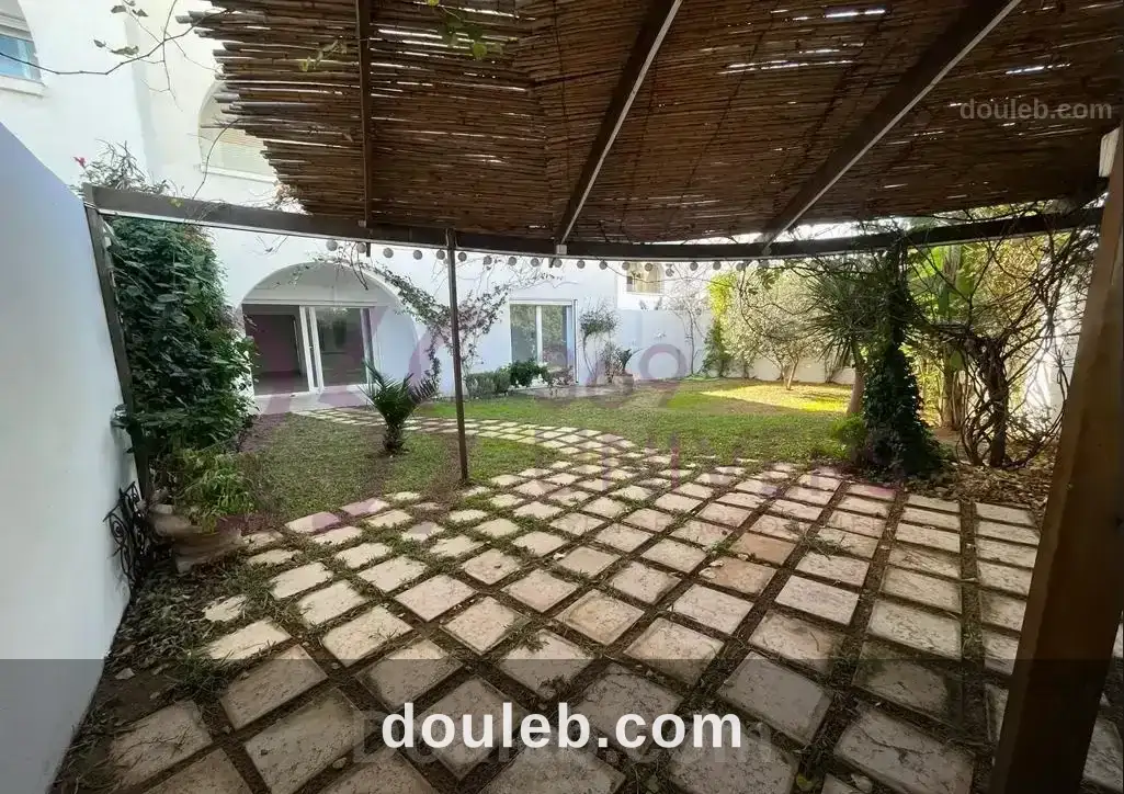 Appart s3 avec jardin a gammart ref ra020 à Tunis