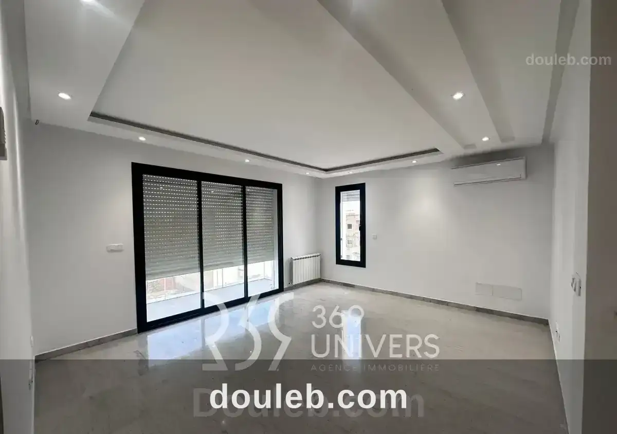 Appartement avec balcon aux jdc ref ra151 à Tunis