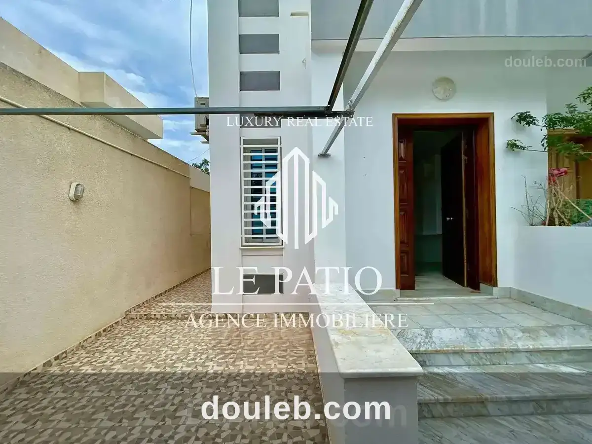 Duplex s3 a carthage d à Tunis