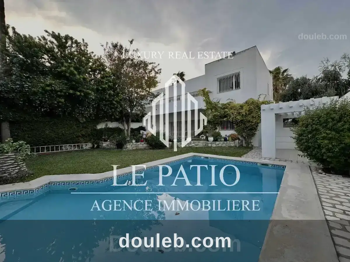 Villa s4 à carthage avec jardin et piscine à Tunis