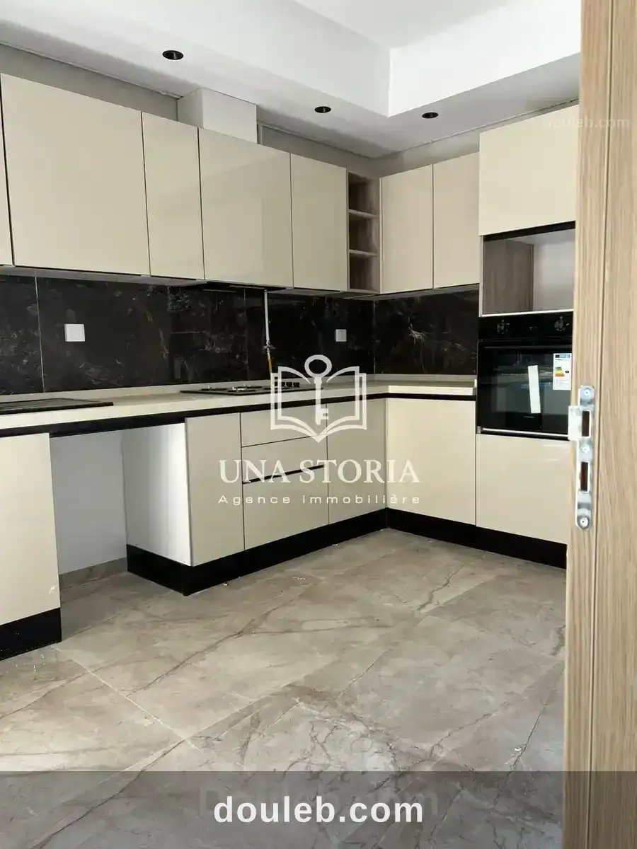 S plus 3 direct promoteur pour à la marsa à Tunis