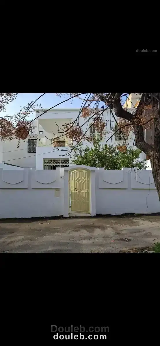 Villa montfleury tunis à Tunis