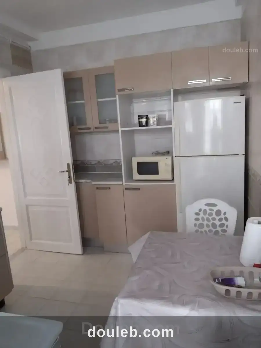 Appart splus2 meublé climatisé au rez de chaussée à Tunis