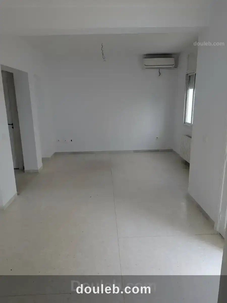 Appartement au rez de jardin d'une villa à Tunis