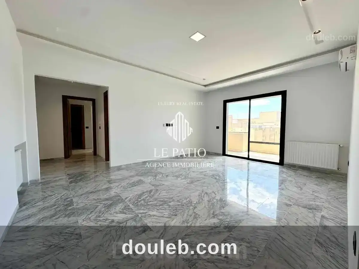 Appartement s2 neuf jamais habite a ain zaghouan à Tunis