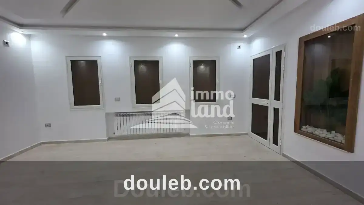 Triplex s5 avec jardin à la soukra à Tunis