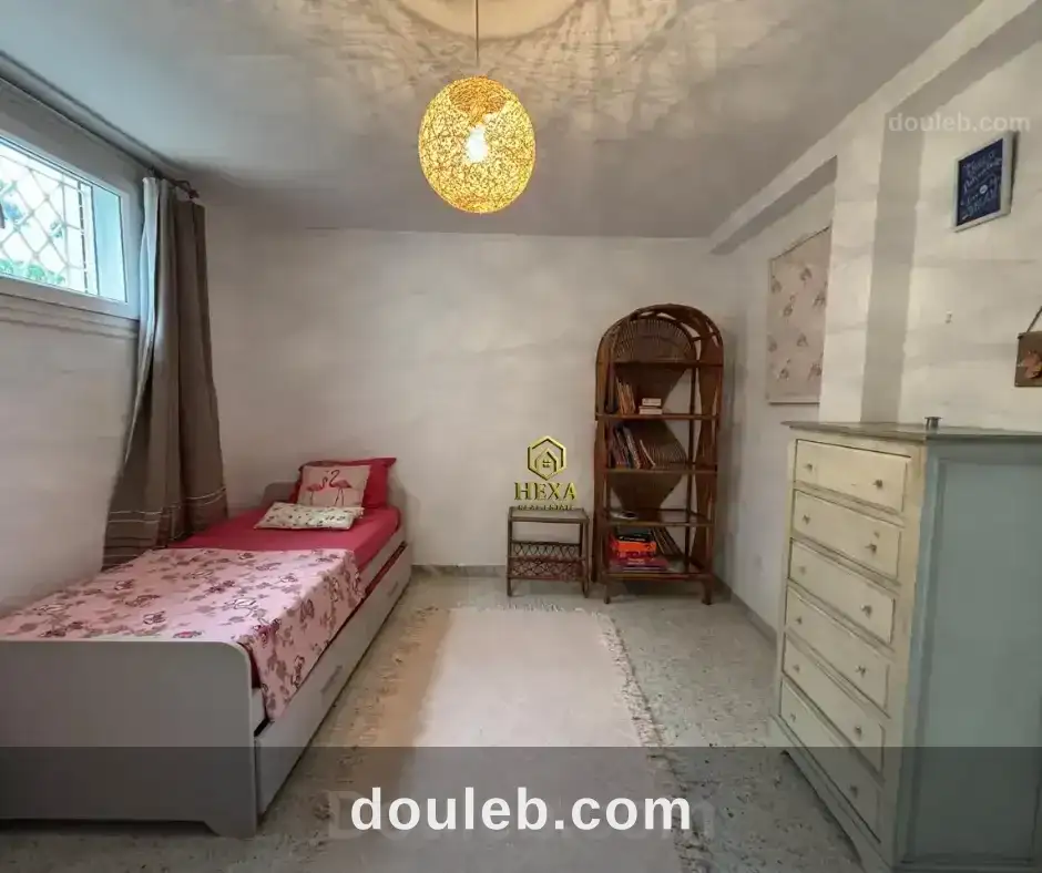 Réez de chaussée avec jardin s3 à la marsa ville à Tunis