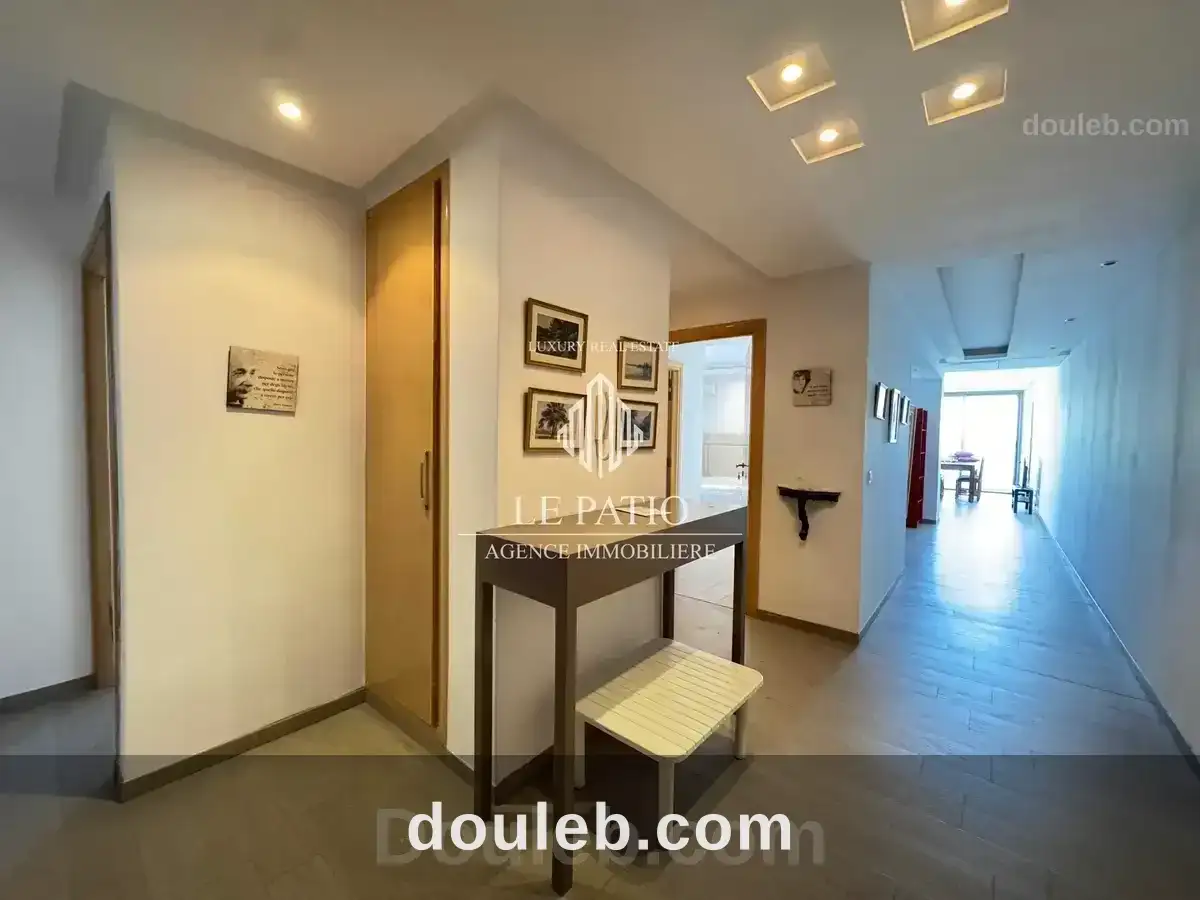 Appartement s3 meublé avec une vue dégagée sur mer à Tunis