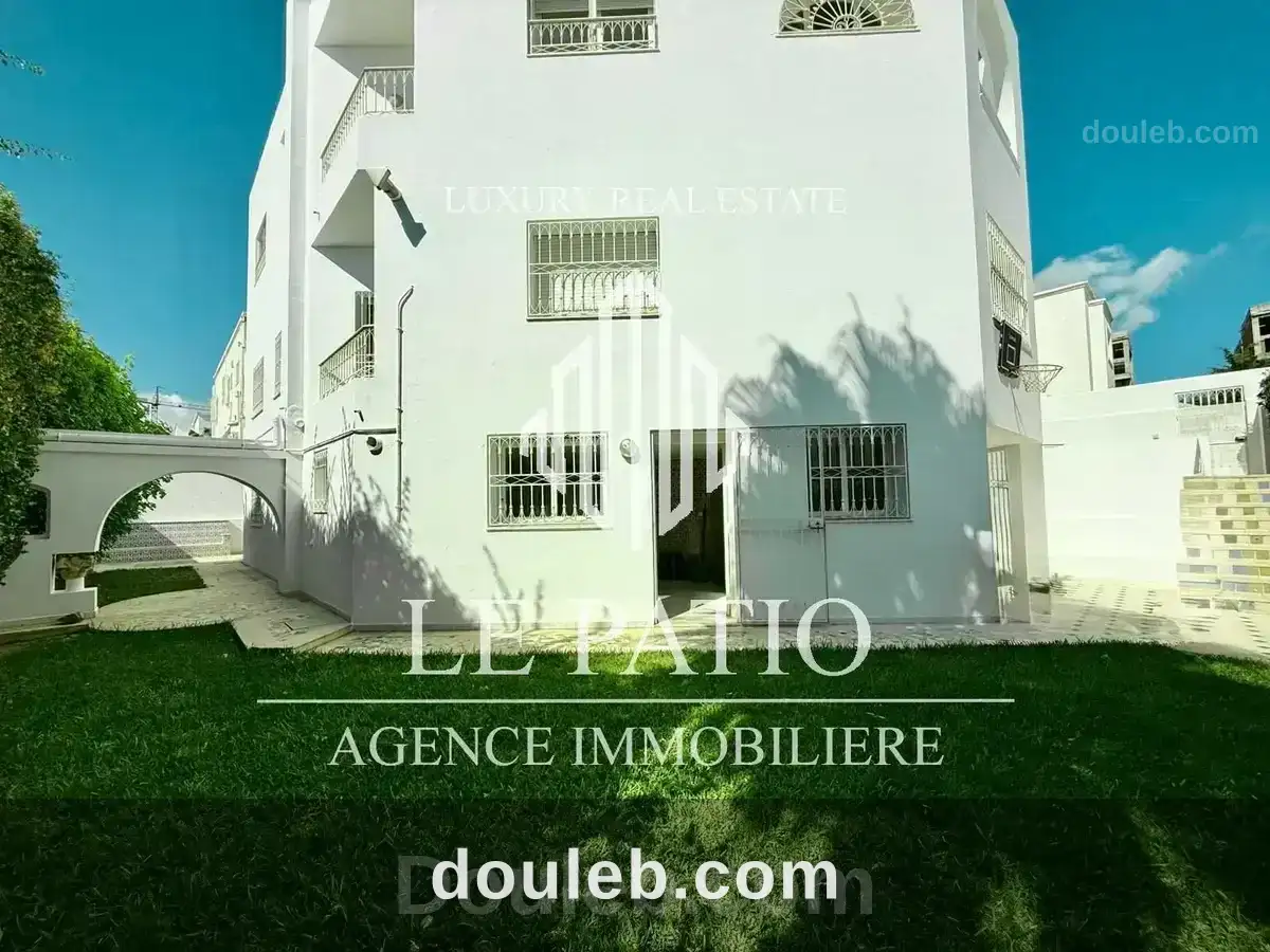 Villa s6 avec jardin a la marsa à Tunis