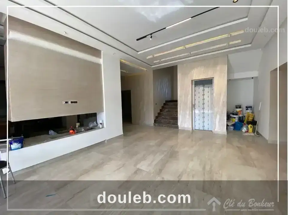 Superbe villa neuve à borj touil à Tunis