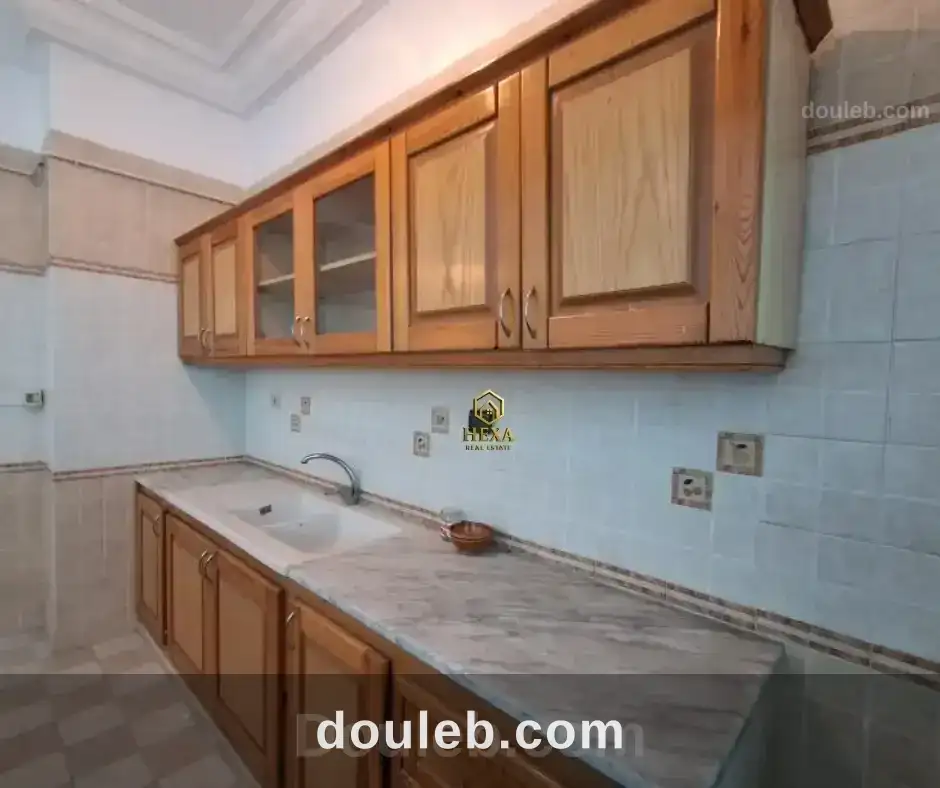 Appartement s1 à usage bureautique au lac 1 à Tunis