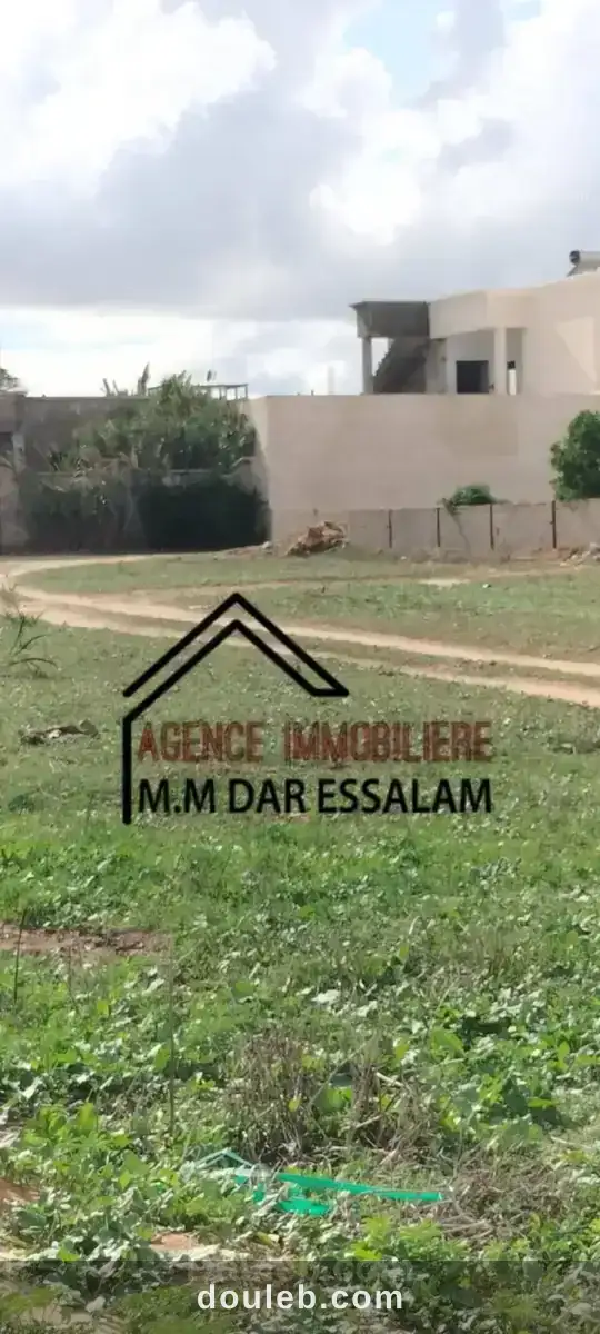 Un lot de terrain près de la plage à Tunis