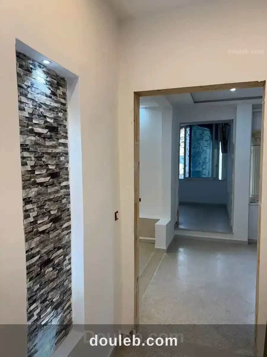 Local en face métro mourouj3 à Tunis