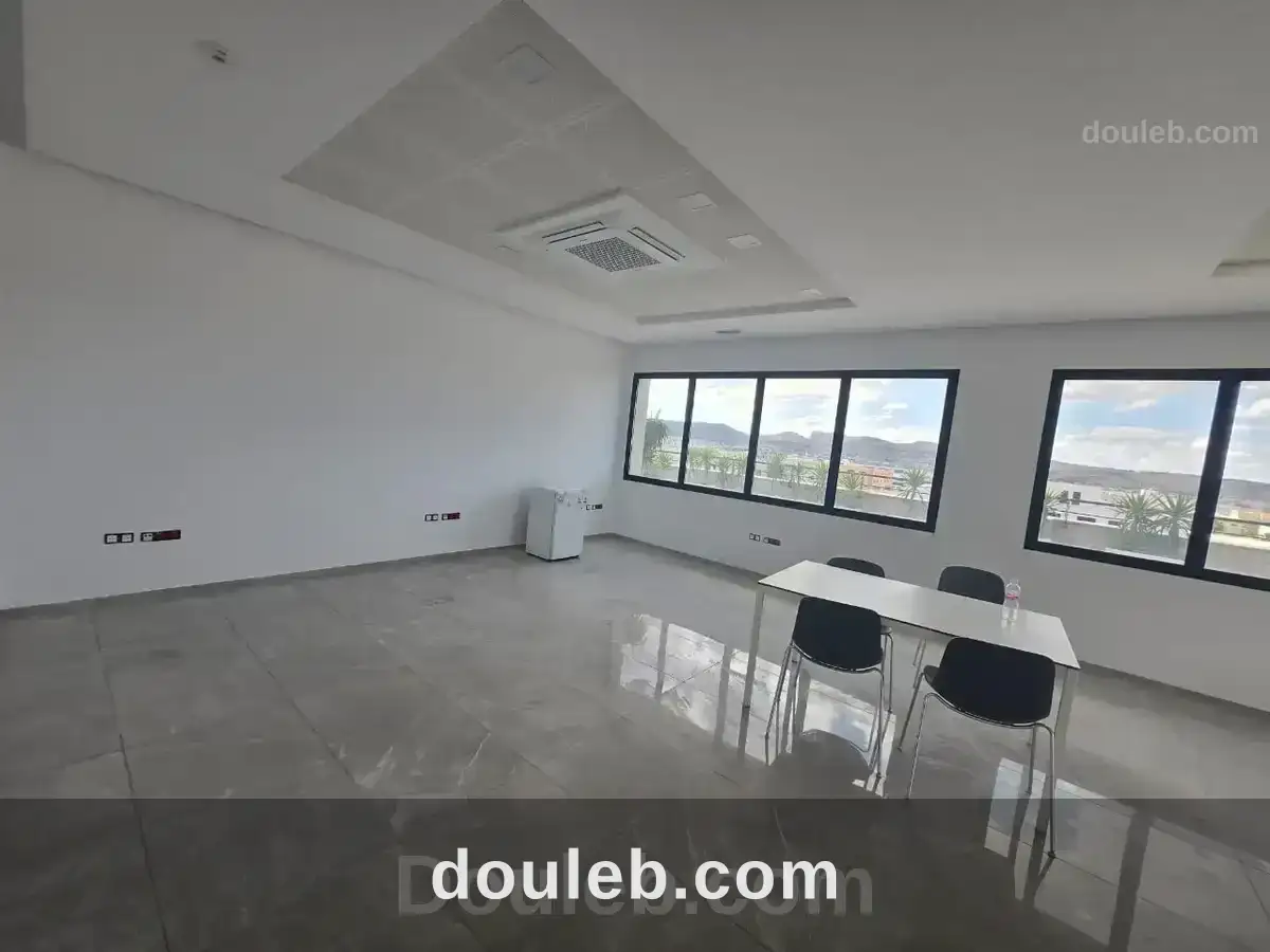 Super immeuble high tech à pole la gazelle - Miniature 5