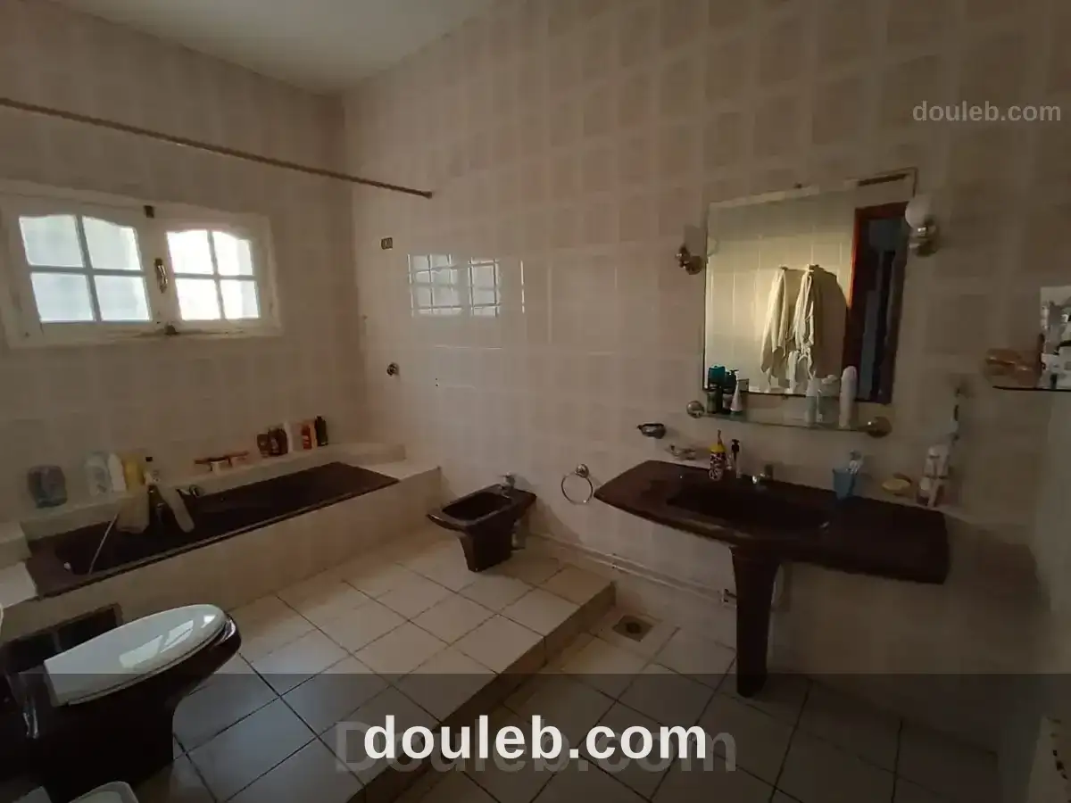 Jolie villa tres bien orientée - Miniature 4