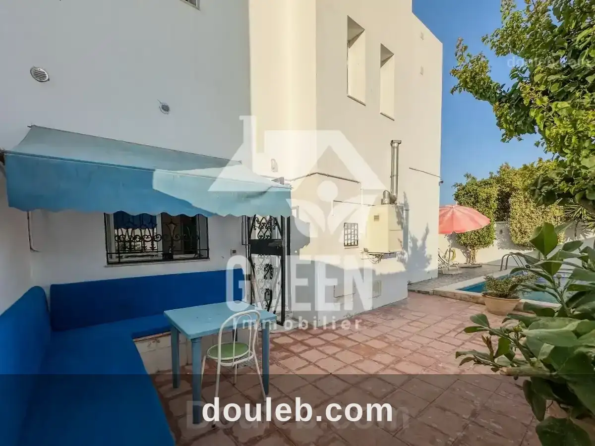 Villa shadow - Miniature 2